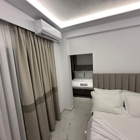Hotel Elisabet Саранда Екстер'єр фото