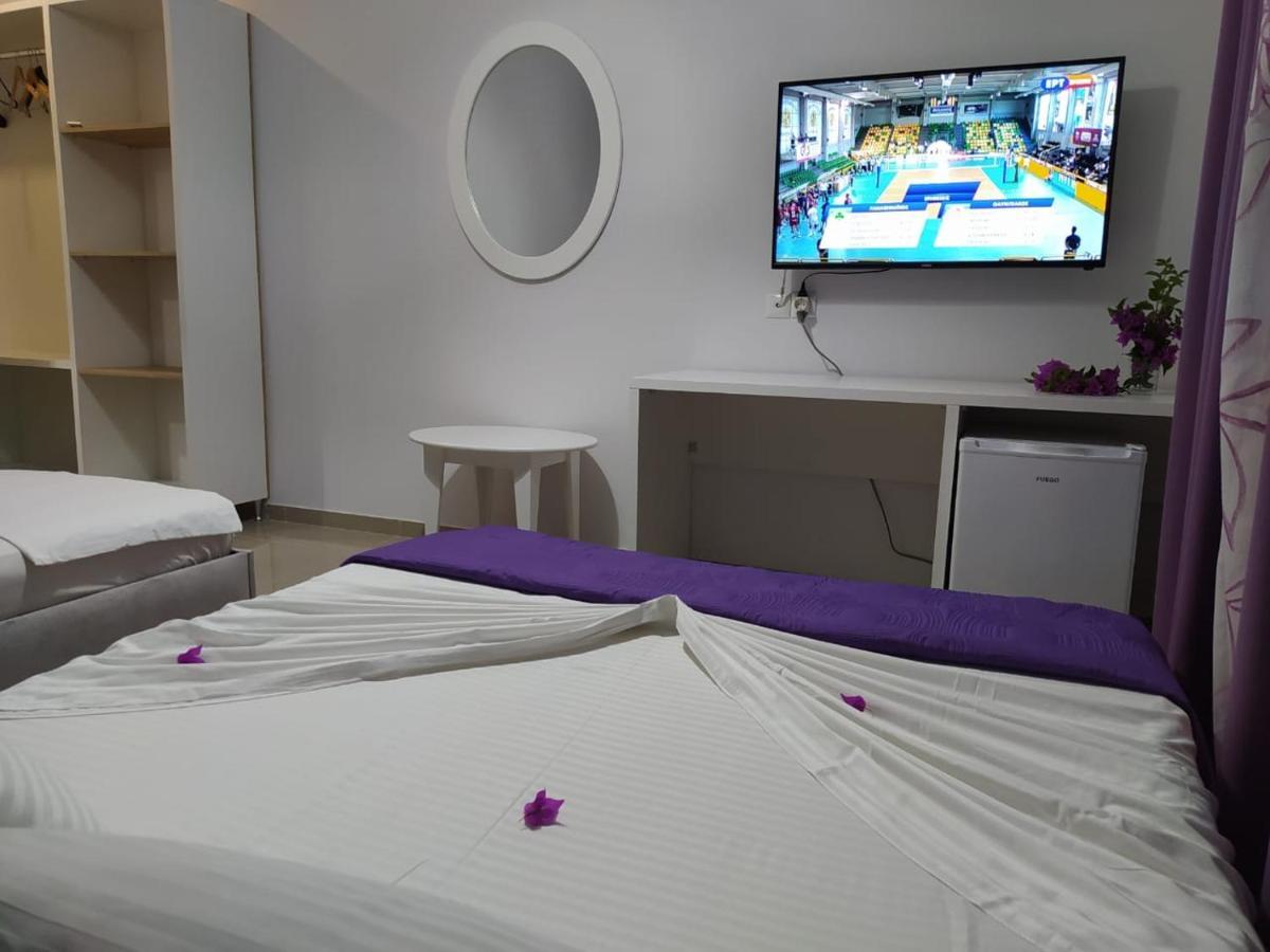 Hotel Elisabet Саранда Екстер'єр фото