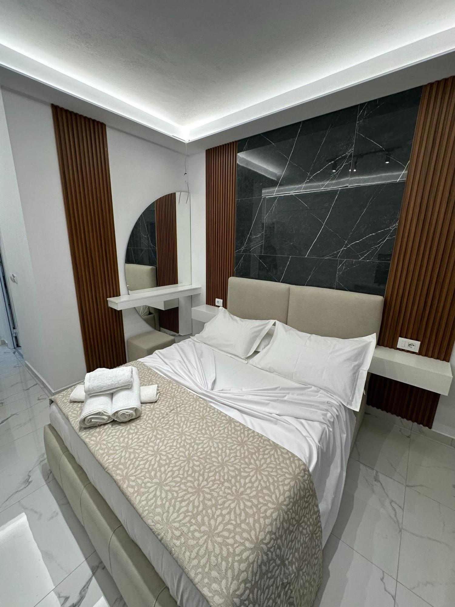 Hotel Elisabet Саранда Екстер'єр фото