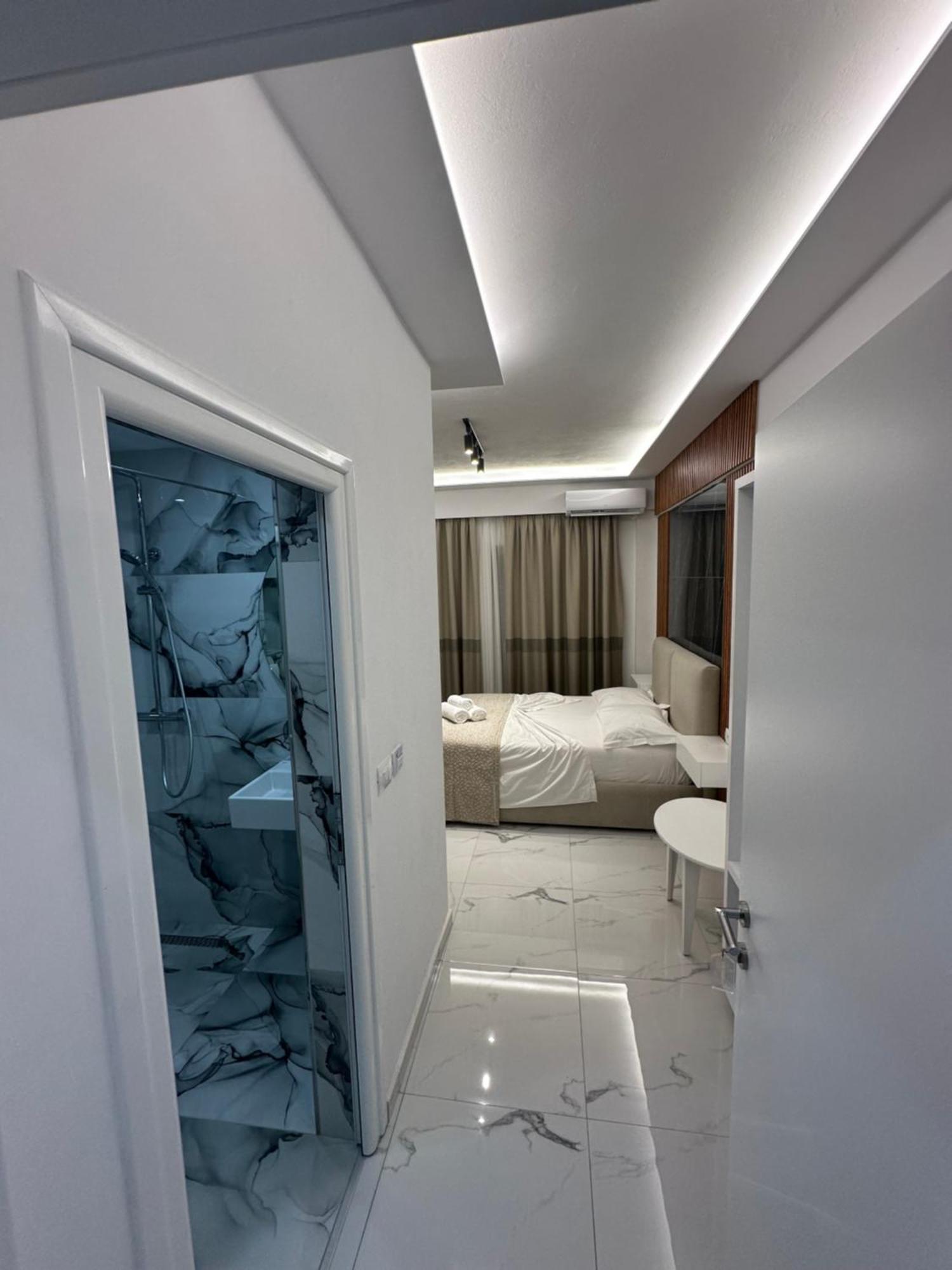 Hotel Elisabet Саранда Екстер'єр фото